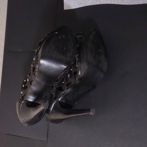 N.Y.L.A Black Leather Platform Heels 6.5 - Picture 4 of 4